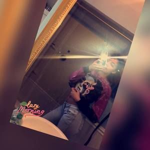 Meet your Posher, Carrie-ana